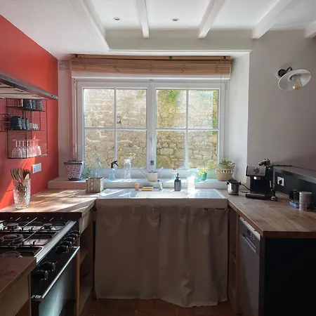 Maison De Bourg En Pierre Au Coeur De *